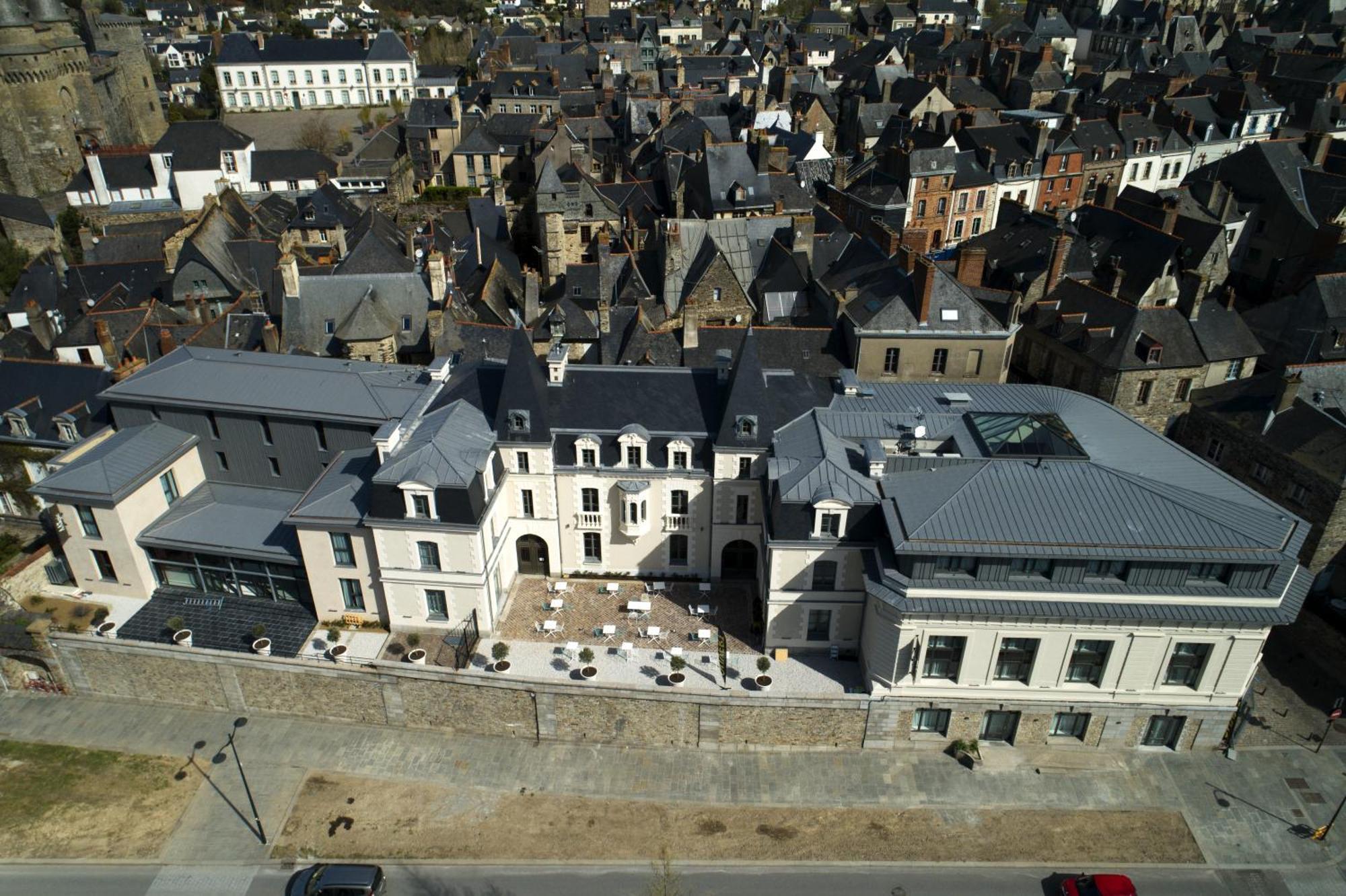 Le Magic Hotel & Spa Vitré Exterior photo
